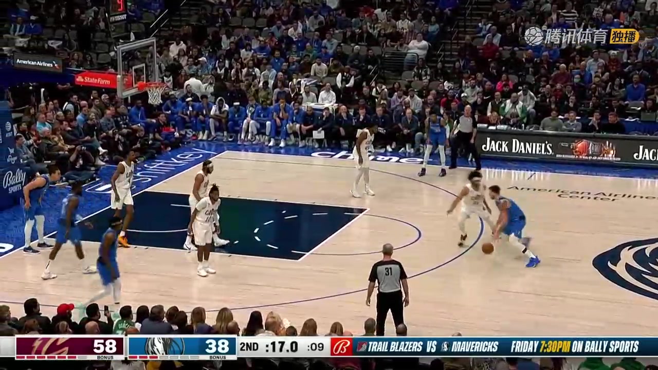 魔術(shù)師附體！東契奇神仙不看人背傳 畢竟周最佳助攻TOP10！